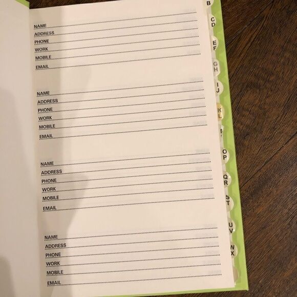 NWT Green and pink lace up address book - Picture 2 of 2
